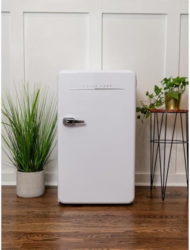 17.5 in. 3.2 cu.ft. Retro Mini Refrigerator in White, without Freezer - Image 3